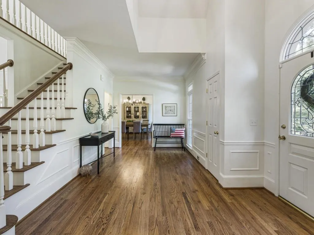 7425 Stoneykirk Close, Sandy Springs, Georgia 30350, 5 Bedrooms Bedrooms, ,4 BathroomsBathrooms,Residential,Sold,7425 Stoneykirk Close,7262214