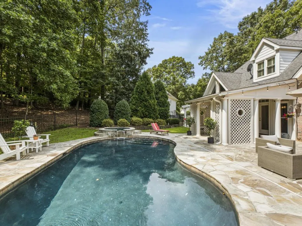 7425 Stoneykirk Close, Sandy Springs, Georgia 30350, 5 Bedrooms Bedrooms, ,4 BathroomsBathrooms,Residential,Sold,7425 Stoneykirk Close,7262214