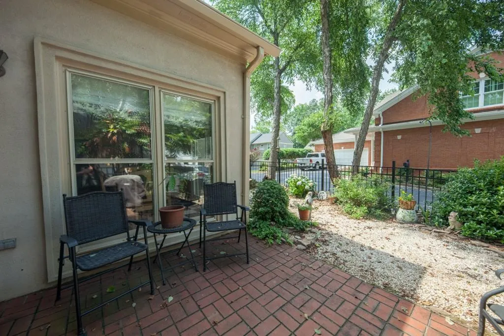 36 Ridgemere Trace, Sandy Springs, Georgia 30328, 3 Bedrooms Bedrooms, ,2 BathroomsBathrooms,Residential,Sold,36 Ridgemere Trace,5865639