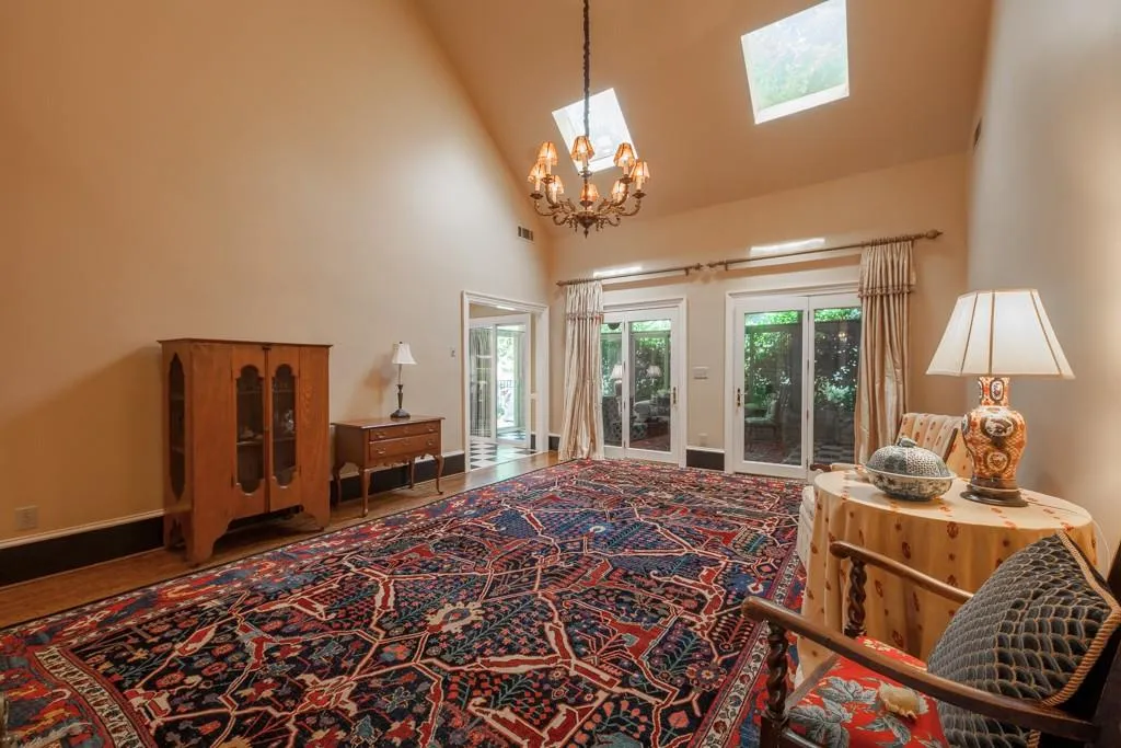 36 Ridgemere Trace, Sandy Springs, Georgia 30328, 3 Bedrooms Bedrooms, ,2 BathroomsBathrooms,Residential,Sold,36 Ridgemere Trace,5865639