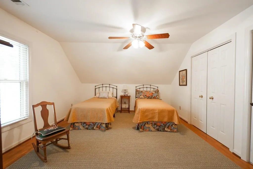 36 Ridgemere Trace, Sandy Springs, Georgia 30328, 3 Bedrooms Bedrooms, ,2 BathroomsBathrooms,Residential,Sold,36 Ridgemere Trace,5865639