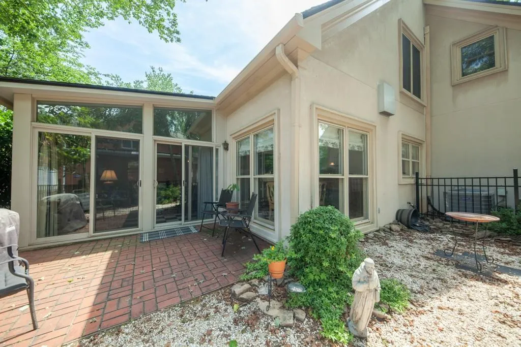 36 Ridgemere Trace, Sandy Springs, Georgia 30328, 3 Bedrooms Bedrooms, ,2 BathroomsBathrooms,Residential,Sold,36 Ridgemere Trace,5865639