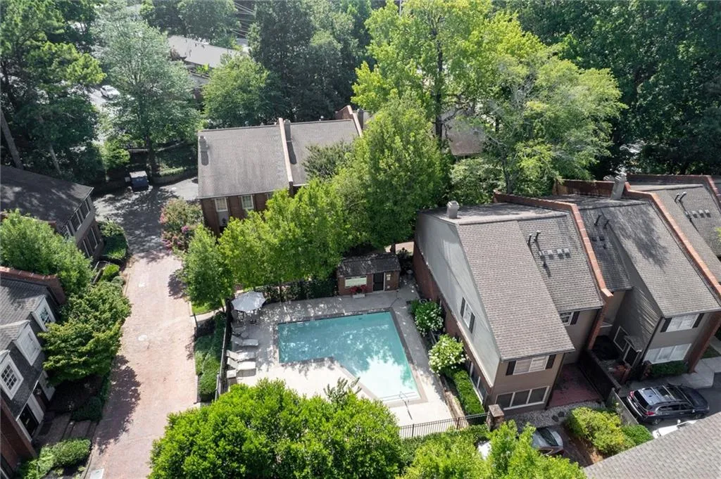 5289 Glenridge Drive, Atlanta, Georgia 30342, 3 Bedrooms Bedrooms, ,3 BathroomsBathrooms,Residential,Sold,5289 Glenridge Drive,7244298