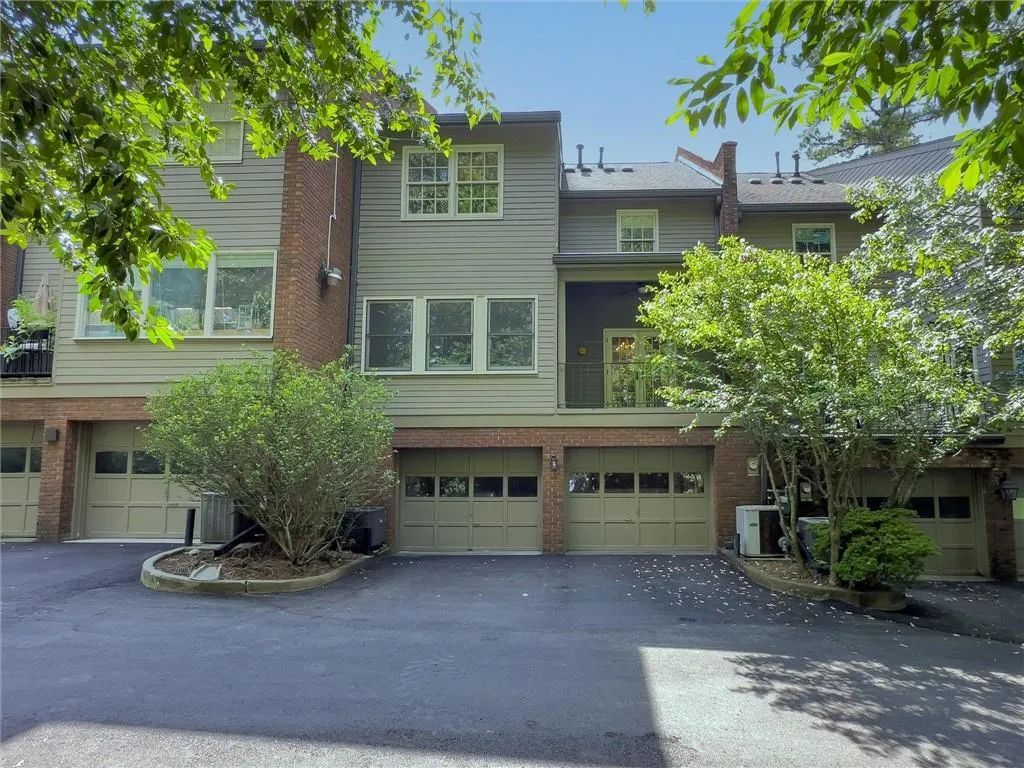 5289 Glenridge Drive, Atlanta, Georgia 30342, 3 Bedrooms Bedrooms, ,3 BathroomsBathrooms,Residential,Sold,5289 Glenridge Drive,7244298