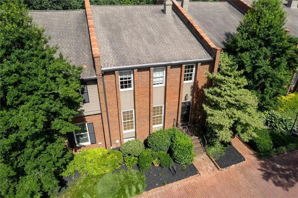 5289 Glenridge Drive, Atlanta, Georgia 30342, 3 Bedrooms Bedrooms, ,3 BathroomsBathrooms,Residential,Sold,5289 Glenridge Drive,7244298