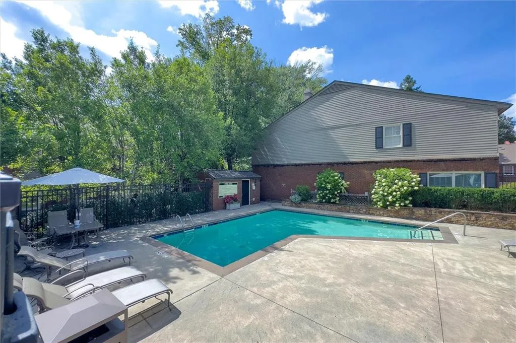 5289 Glenridge Drive, Atlanta, Georgia 30342, 3 Bedrooms Bedrooms, ,3 BathroomsBathrooms,Residential,Sold,5289 Glenridge Drive,7244298