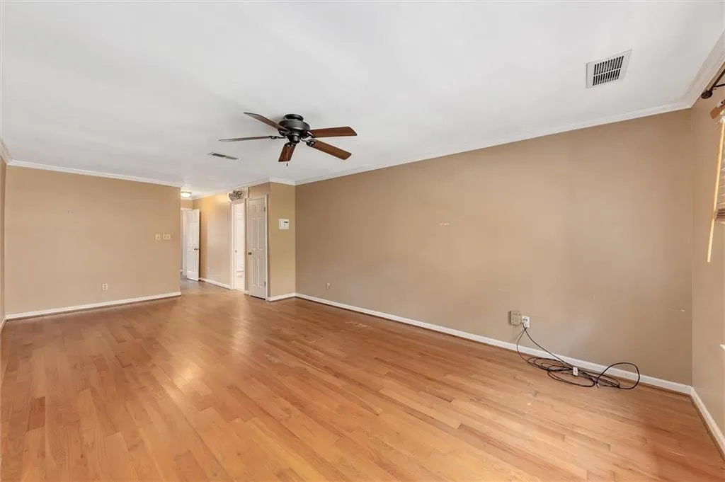 5289 Glenridge Drive, Atlanta, Georgia 30342, 3 Bedrooms Bedrooms, ,3 BathroomsBathrooms,Residential,Sold,5289 Glenridge Drive,7244298
