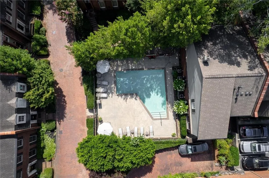 5289 Glenridge Drive, Atlanta, Georgia 30342, 3 Bedrooms Bedrooms, ,3 BathroomsBathrooms,Residential,Sold,5289 Glenridge Drive,7244298