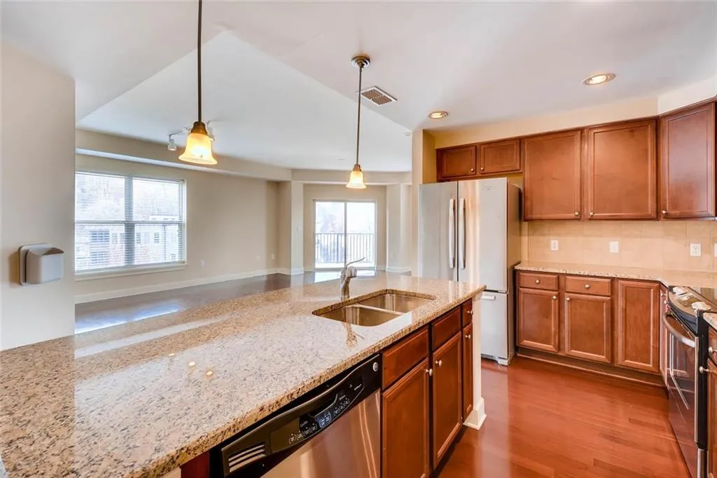 200 River Vista Drive Unit 630, Atlanta, Georgia 30339, 2 Bedrooms Bedrooms, ,2 BathroomsBathrooms,Residential,Sold,200 River Vista Drive Unit 630,5970552