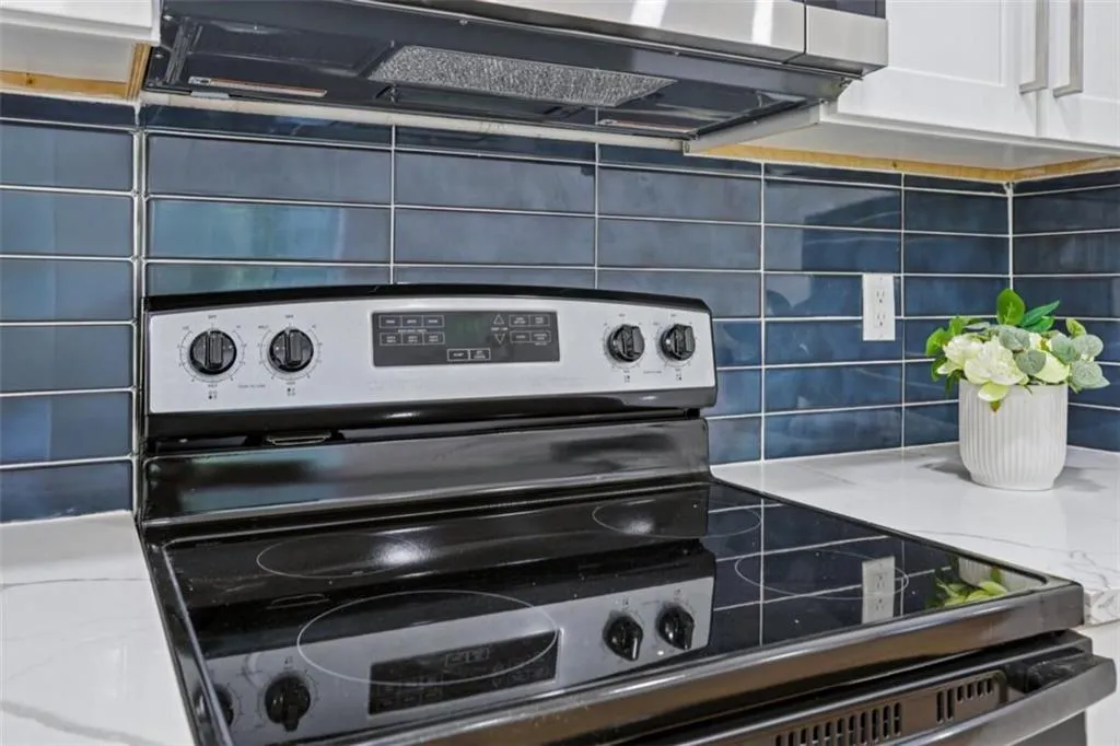 858 Hall Street Nw, Atlanta, Georgia 30318, 3 Bedrooms Bedrooms, ,2 BathroomsBathrooms,Residential,For Sale,858 Hall Street Nw,7677201