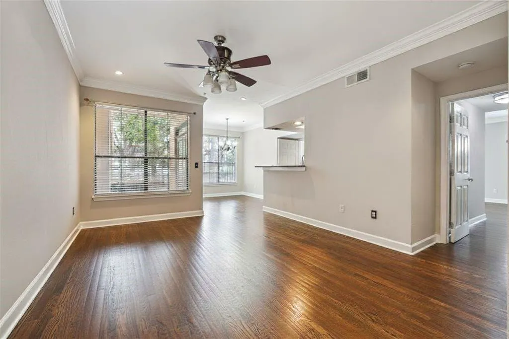 3777 Peachtree Road Ne Unit 911, Brookhaven, Georgia 30319, 1 Bedroom Bedrooms, ,1 BathroomBathrooms,Residential,For Sale,3777 Peachtree Road Ne Unit 911,7654512