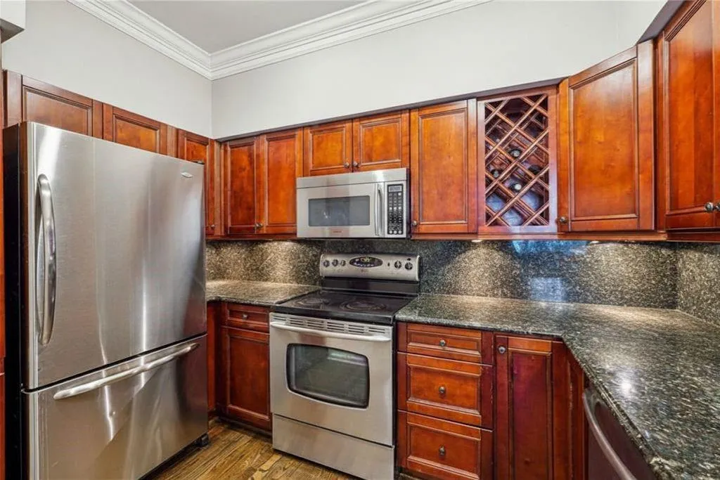 3777 Peachtree Road Ne Unit 911, Brookhaven, Georgia 30319, 1 Bedroom Bedrooms, ,1 BathroomBathrooms,Residential,For Sale,3777 Peachtree Road Ne Unit 911,7654512