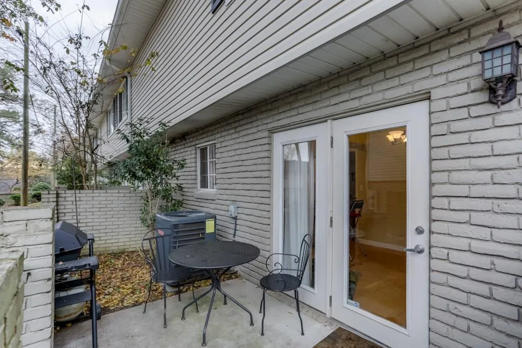 6940 Roswell Road Unit 14a, Atlanta, Georgia 30328, 3 Bedrooms Bedrooms, ,1 BathroomBathrooms,Residential,Sold,6940 Roswell Road Unit 14a,6105531