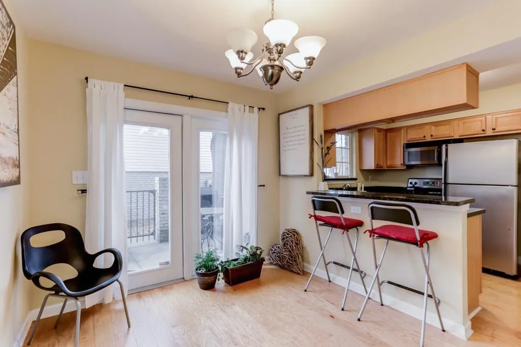 6940 Roswell Road Unit 14a, Atlanta, Georgia 30328, 3 Bedrooms Bedrooms, ,1 BathroomBathrooms,Residential,Sold,6940 Roswell Road Unit 14a,6105531