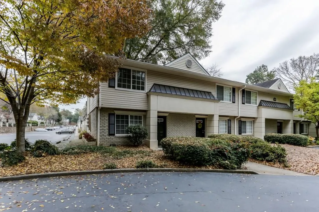 6940 Roswell Road Unit 14a, Atlanta, Georgia 30328, 3 Bedrooms Bedrooms, ,1 BathroomBathrooms,Residential,Sold,6940 Roswell Road Unit 14a,6105531