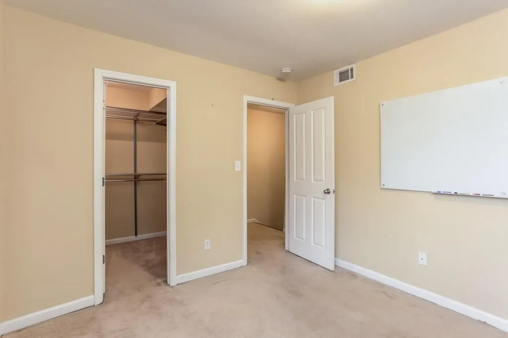 6940 Roswell Road Unit 14a, Atlanta, Georgia 30328, 3 Bedrooms Bedrooms, ,1 BathroomBathrooms,Residential,Sold,6940 Roswell Road Unit 14a,6105531