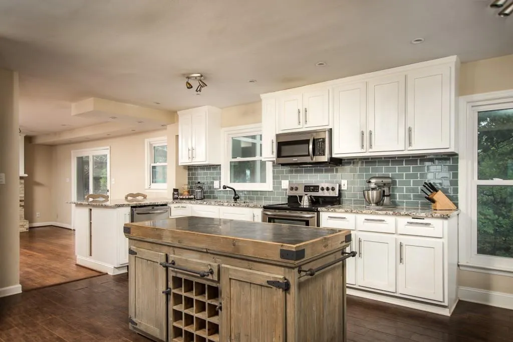 5551 Benton Woods Drive, Sandy Springs, Georgia 30342, 5 Bedrooms Bedrooms, ,4 BathroomsBathrooms,Residential,Sold,5551 Benton Woods Drive,6112829