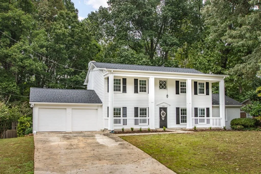 5551 Benton Woods Drive, Sandy Springs, Georgia 30342, 5 Bedrooms Bedrooms, ,4 BathroomsBathrooms,Residential,Sold,5551 Benton Woods Drive,6112829