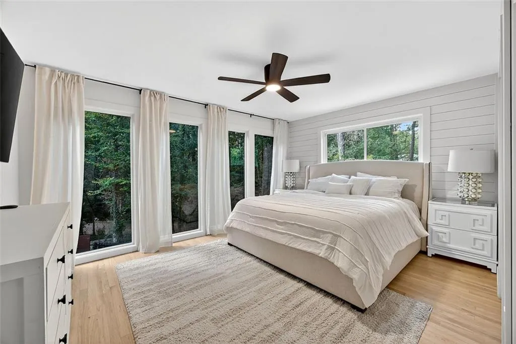 4144 Flintlock Road Nw, Atlanta, Georgia 30327, 5 Bedrooms Bedrooms, ,4 BathroomsBathrooms,Residential,For Sale,4144 Flintlock Road Nw,7653276