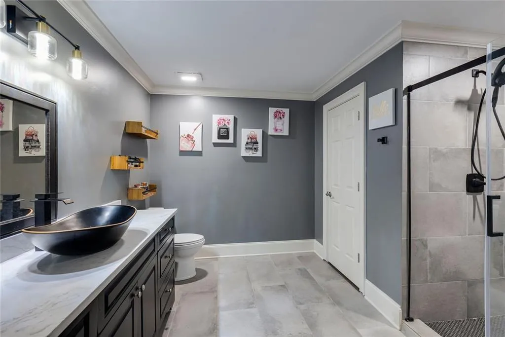 845 Jett Ferry Manor, Sandy Springs, Georgia 30350, 5 Bedrooms Bedrooms, ,5 BathroomsBathrooms,Residential,For Sale,845 Jett Ferry Manor,7649450