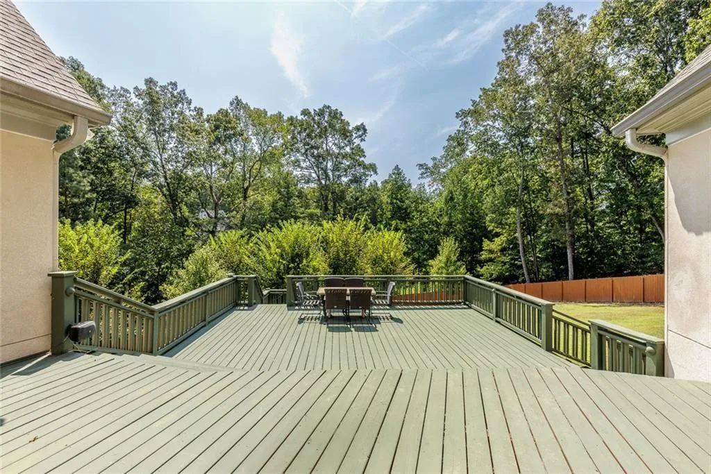 845 Jett Ferry Manor, Sandy Springs, Georgia 30350, 5 Bedrooms Bedrooms, ,5 BathroomsBathrooms,Residential,For Sale,845 Jett Ferry Manor,7649450