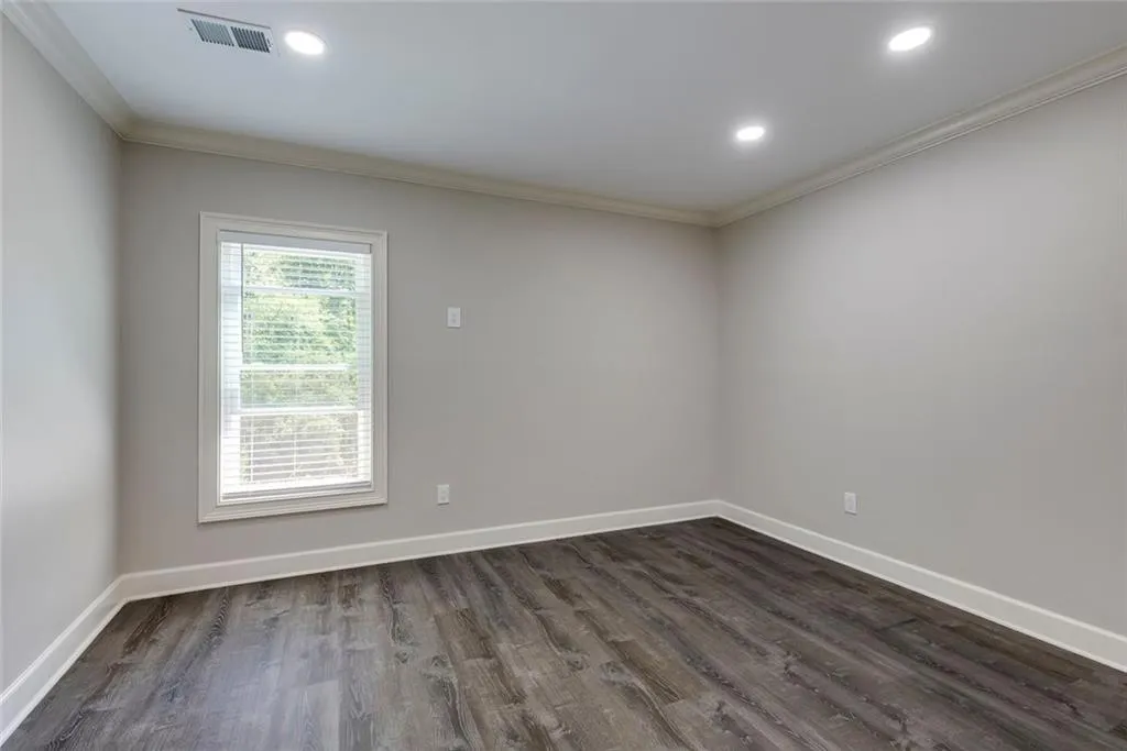 845 Jett Ferry Manor, Sandy Springs, Georgia 30350, 5 Bedrooms Bedrooms, ,5 BathroomsBathrooms,Residential,For Sale,845 Jett Ferry Manor,7649450