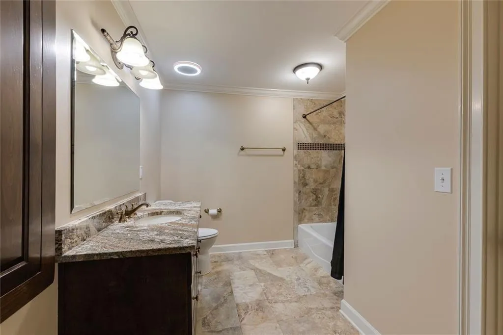 845 Jett Ferry Manor, Sandy Springs, Georgia 30350, 5 Bedrooms Bedrooms, ,5 BathroomsBathrooms,Residential,For Sale,845 Jett Ferry Manor,7649450