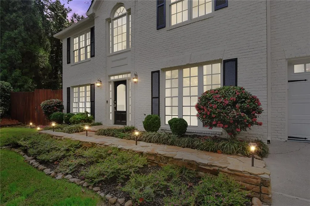 265 Marchand Court, Sandy Springs, Georgia 30328, 4 Bedrooms Bedrooms, ,2 BathroomsBathrooms,Residential,Sold,265 Marchand Court,6797847