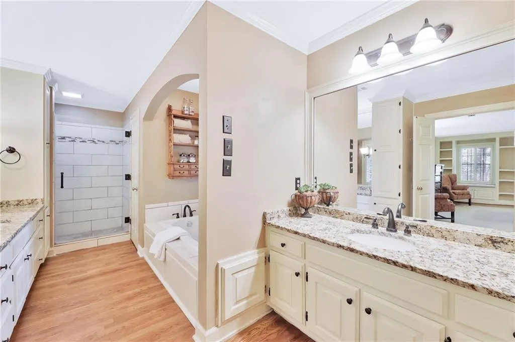 1595 Lazy River Lane, Sandy Springs, Georgia 30350, 5 Bedrooms Bedrooms, ,5 BathroomsBathrooms,Residential,Sold,1595 Lazy River Lane,6925954