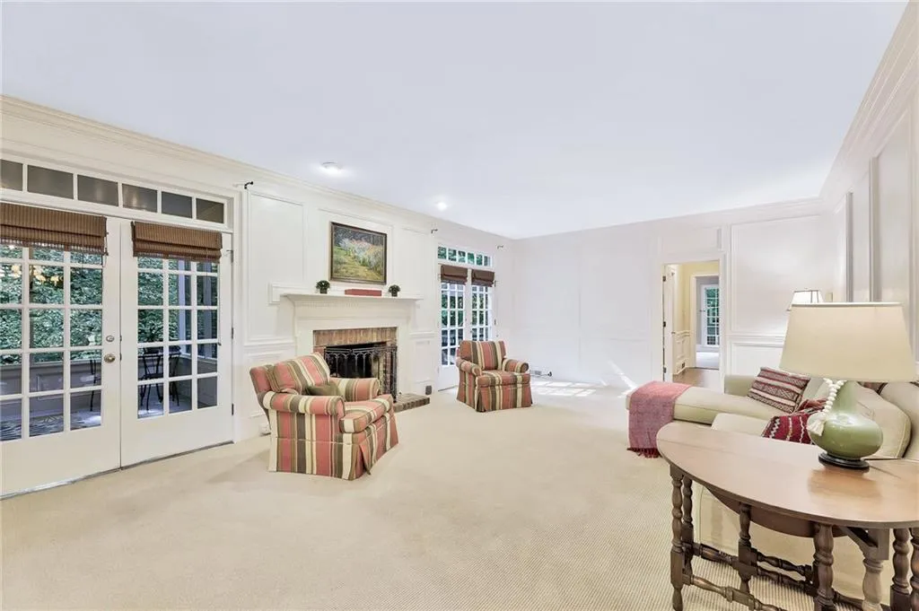 1595 Lazy River Lane, Sandy Springs, Georgia 30350, 5 Bedrooms Bedrooms, ,5 BathroomsBathrooms,Residential,Sold,1595 Lazy River Lane,6925954