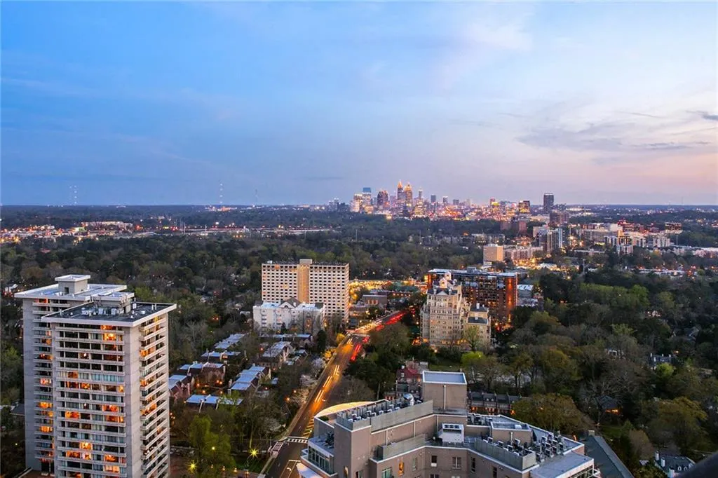 2660 Peachtree Road Nw Unit 36gh, Atlanta, Georgia 30305, 4 Bedrooms Bedrooms, ,5 BathroomsBathrooms,Residential,Sold,2660 Peachtree Road Nw Unit 36gh,5987227