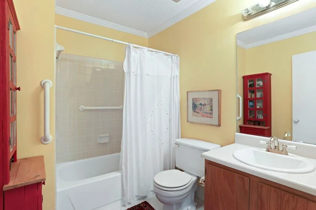 1808 Huntingdon Chase, Atlanta, Georgia 30350, 2 Bedrooms Bedrooms, ,2 BathroomsBathrooms,Residential,Sold,1808 Huntingdon Chase,6672038