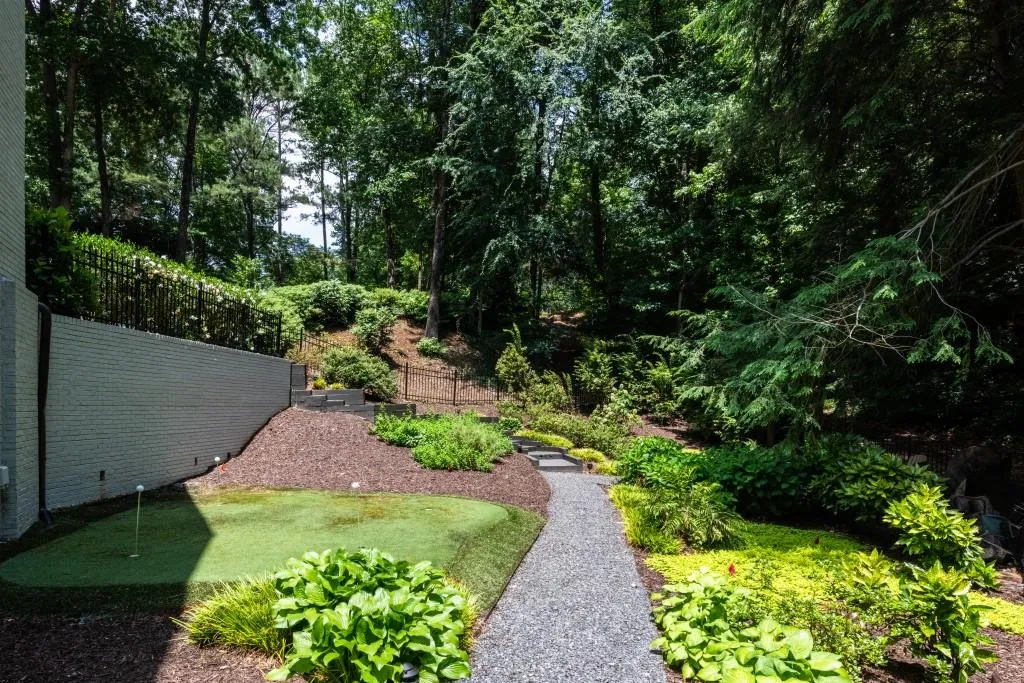 8970 Ridgemont Drive, Atlanta, Georgia 30350, 6 Bedrooms Bedrooms, ,5 BathroomsBathrooms,Residential,Sold,8970 Ridgemont Drive,6736994