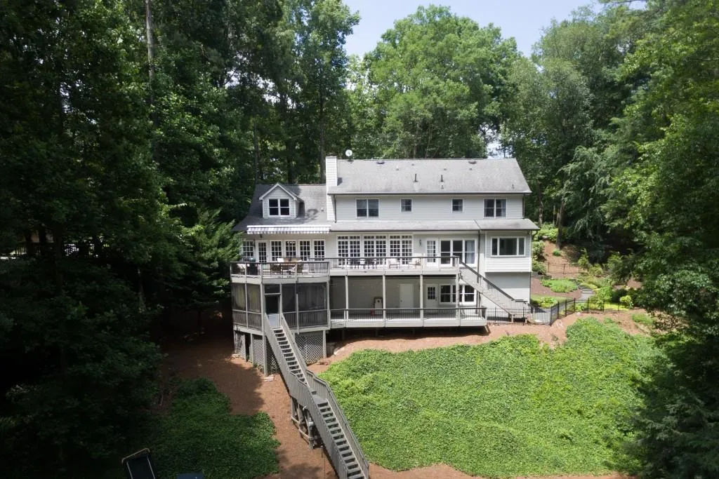 8970 Ridgemont Drive, Atlanta, Georgia 30350, 6 Bedrooms Bedrooms, ,5 BathroomsBathrooms,Residential,Sold,8970 Ridgemont Drive,6736994