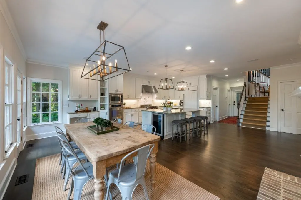 8970 Ridgemont Drive, Atlanta, Georgia 30350, 6 Bedrooms Bedrooms, ,5 BathroomsBathrooms,Residential,Sold,8970 Ridgemont Drive,6736994