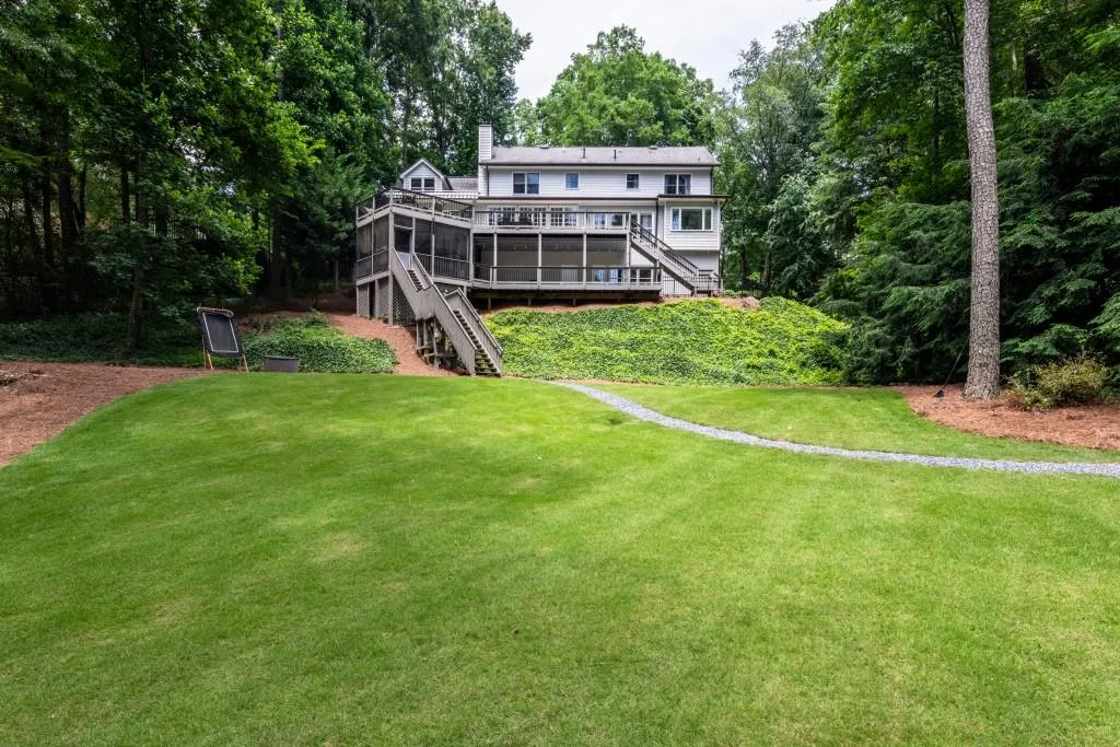 8970 Ridgemont Drive, Atlanta, Georgia 30350, 6 Bedrooms Bedrooms, ,5 BathroomsBathrooms,Residential,Sold,8970 Ridgemont Drive,6736994