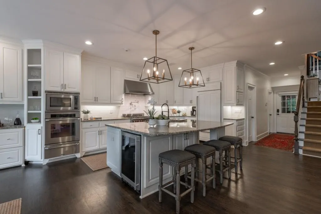 8970 Ridgemont Drive, Atlanta, Georgia 30350, 6 Bedrooms Bedrooms, ,5 BathroomsBathrooms,Residential,Sold,8970 Ridgemont Drive,6736994