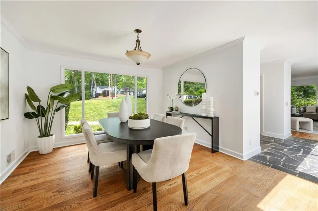 239 Devonwood Drive, Atlanta, Georgia 30328, 4 Bedrooms Bedrooms, ,2 BathroomsBathrooms,Residential,Sold,239 Devonwood Drive,7562127