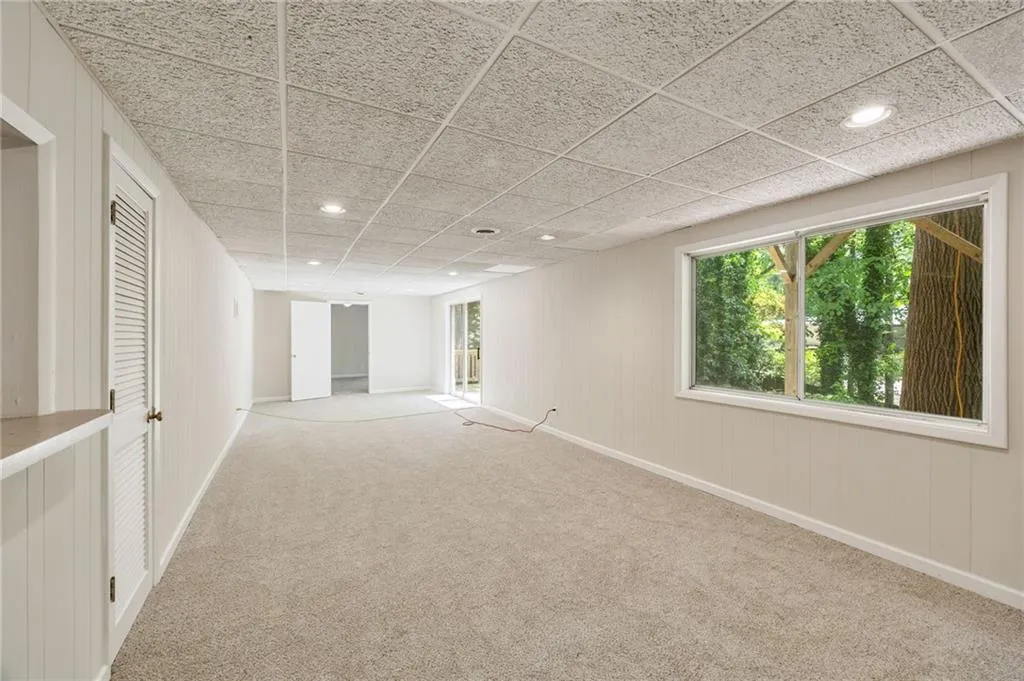 239 Devonwood Drive, Atlanta, Georgia 30328, 4 Bedrooms Bedrooms, ,2 BathroomsBathrooms,Residential,Sold,239 Devonwood Drive,7562127