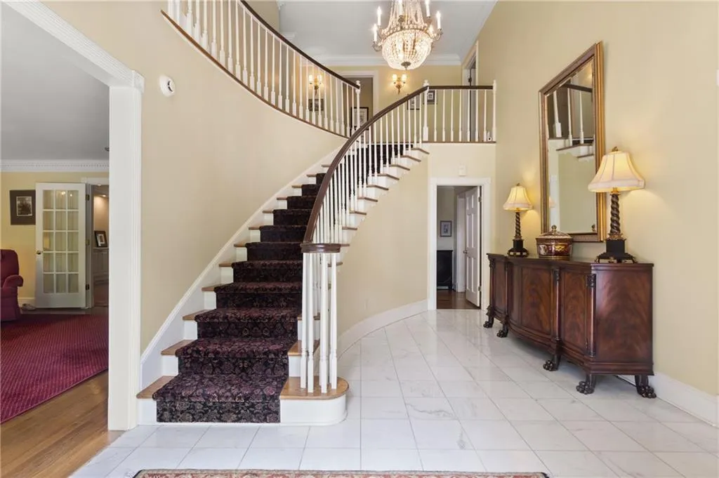 8035 Monticello Drive, Sandy Springs, Georgia 30350, 5 Bedrooms Bedrooms, ,4 BathroomsBathrooms,Residential,Sold,8035 Monticello Drive,7212226