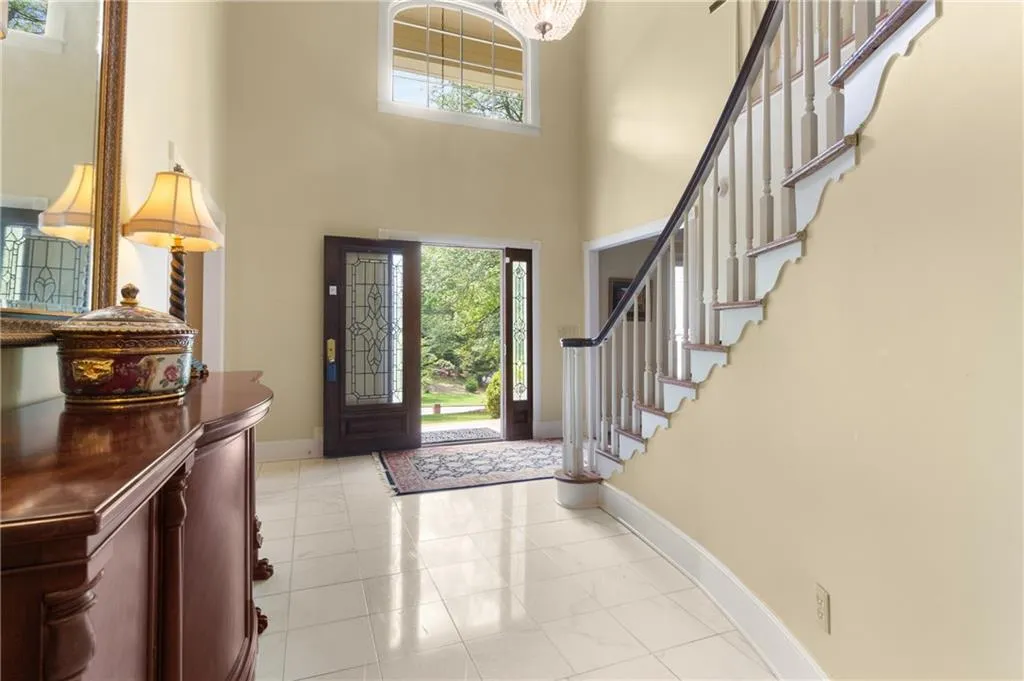 8035 Monticello Drive, Sandy Springs, Georgia 30350, 5 Bedrooms Bedrooms, ,4 BathroomsBathrooms,Residential,Sold,8035 Monticello Drive,7212226