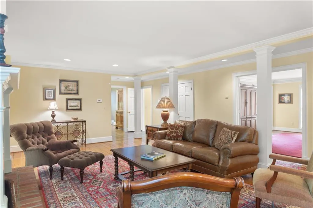 8035 Monticello Drive, Sandy Springs, Georgia 30350, 5 Bedrooms Bedrooms, ,4 BathroomsBathrooms,Residential,Sold,8035 Monticello Drive,7212226
