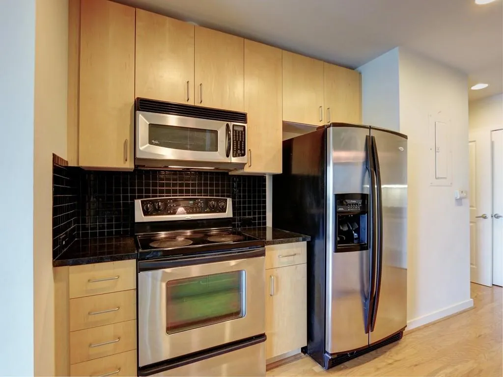 250 Pharr Road Ne Unit 412, Atlanta, Georgia 30305, 1 Bedroom Bedrooms, ,1 BathroomBathrooms,Residential,Sold,250 Pharr Road Ne Unit 412,6030481