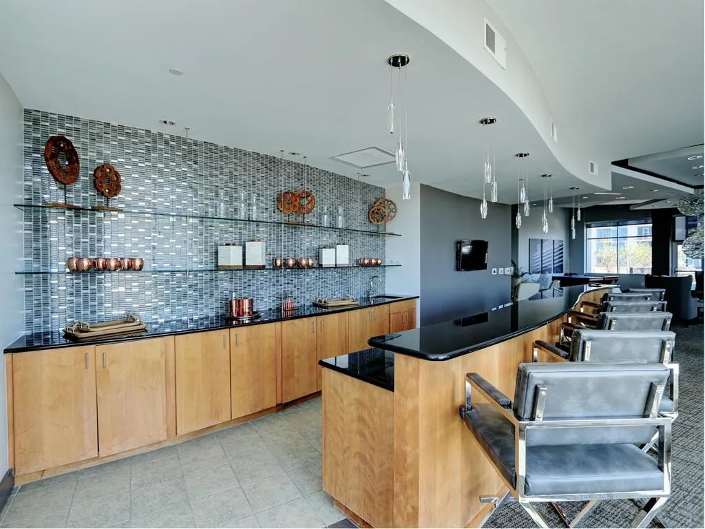 250 Pharr Road Ne Unit 412, Atlanta, Georgia 30305, 1 Bedroom Bedrooms, ,1 BathroomBathrooms,Residential,Sold,250 Pharr Road Ne Unit 412,6030481