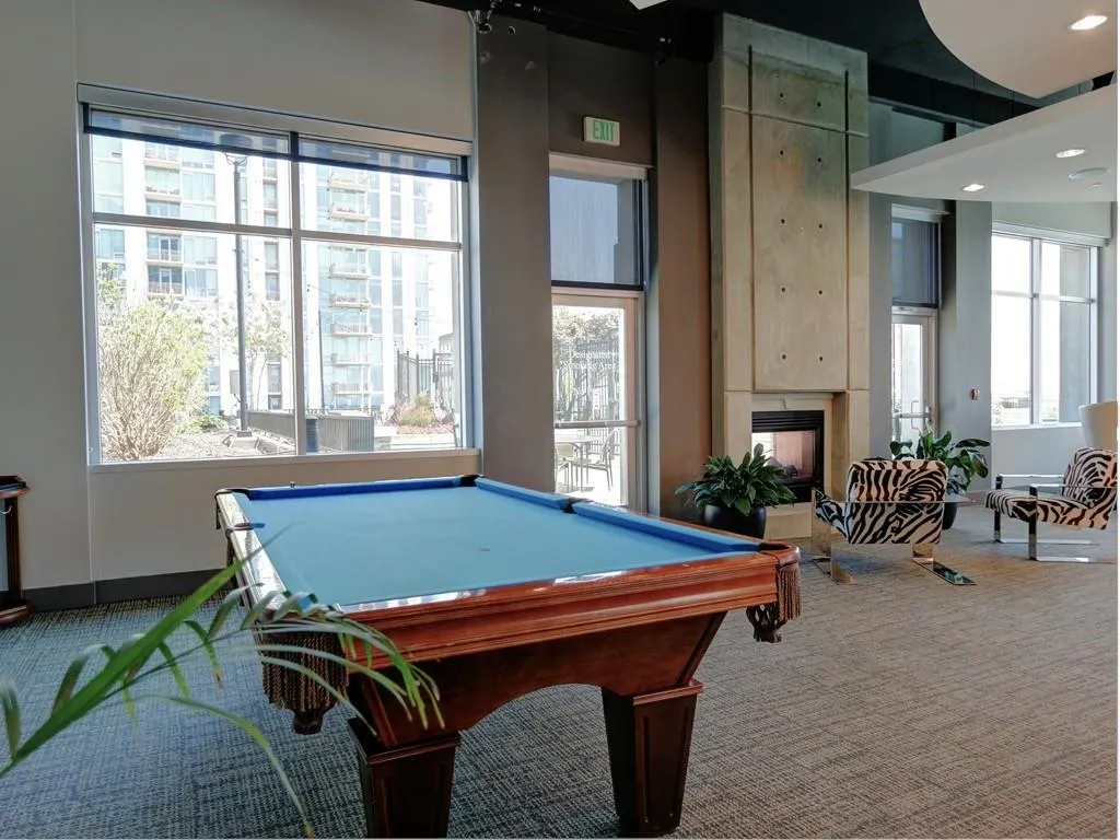 250 Pharr Road Ne Unit 412, Atlanta, Georgia 30305, 1 Bedroom Bedrooms, ,1 BathroomBathrooms,Residential,Sold,250 Pharr Road Ne Unit 412,6030481