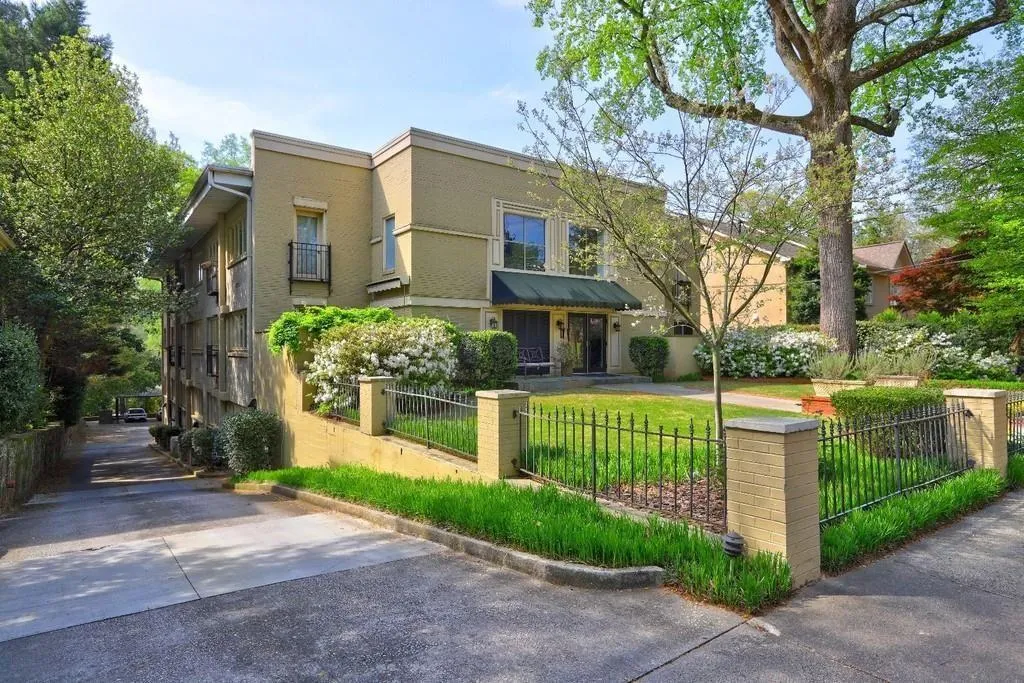 32 28th Street Nw Unit 201, Atlanta, Georgia 30309, 1 Bedroom Bedrooms, ,1 BathroomBathrooms,Residential,For Sale,32 28th Street Nw Unit 201,7627531