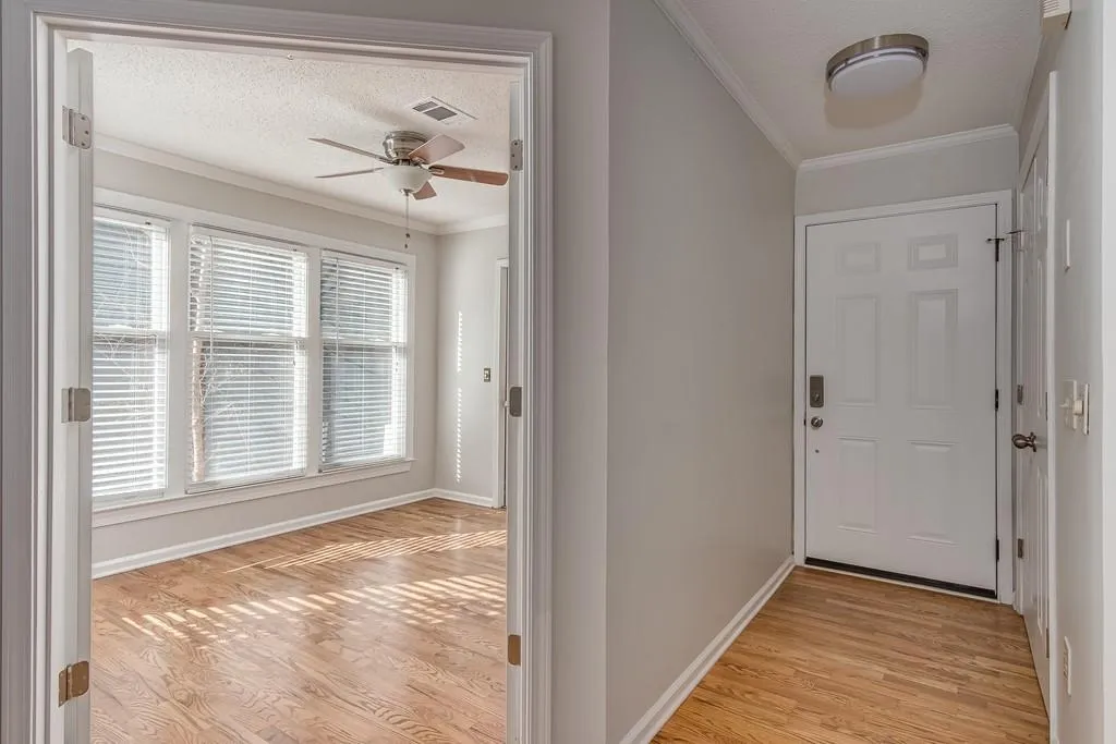 406 Abingdon Way Ne Unit -, Atlanta, Georgia 30328, 2 Bedrooms Bedrooms, ,2 BathroomsBathrooms,Residential,Sold,406 Abingdon Way Ne Unit -,6654485