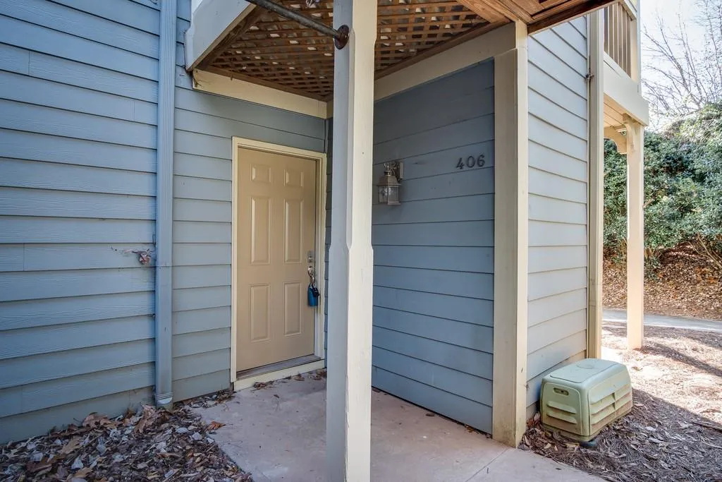 406 Abingdon Way Ne Unit -, Atlanta, Georgia 30328, 2 Bedrooms Bedrooms, ,2 BathroomsBathrooms,Residential,Sold,406 Abingdon Way Ne Unit -,6654485