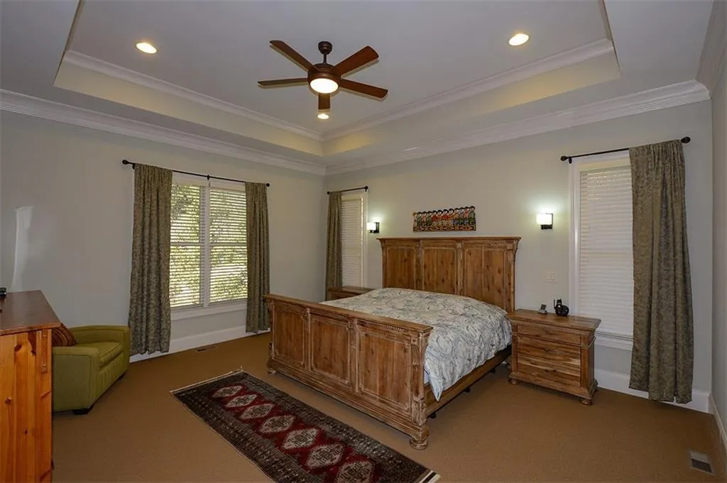 6279 Cherry Tree Lane, Atlanta, Georgia 30328, 5 Bedrooms Bedrooms, ,5 BathroomsBathrooms,Residential,Sold,6279 Cherry Tree Lane,5800569