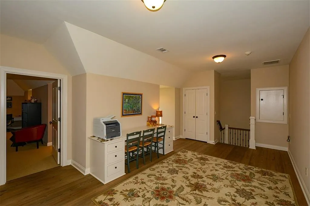 6279 Cherry Tree Lane, Atlanta, Georgia 30328, 5 Bedrooms Bedrooms, ,5 BathroomsBathrooms,Residential,Sold,6279 Cherry Tree Lane,5800569